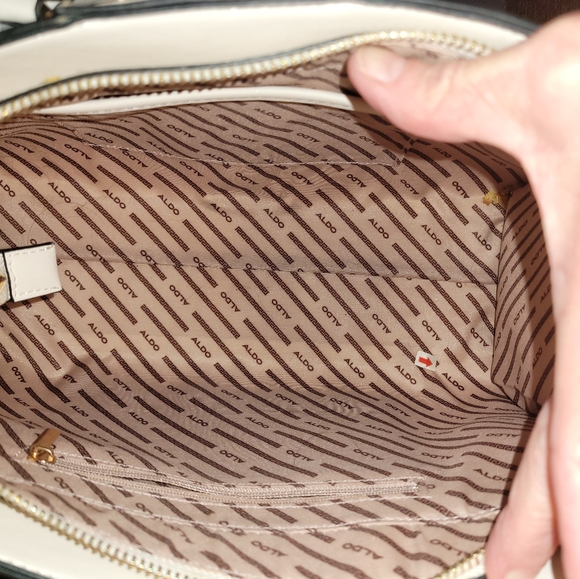 Aldo Ivory Satchel with Gold Chain Detail New Condition - Picture 3 of 7